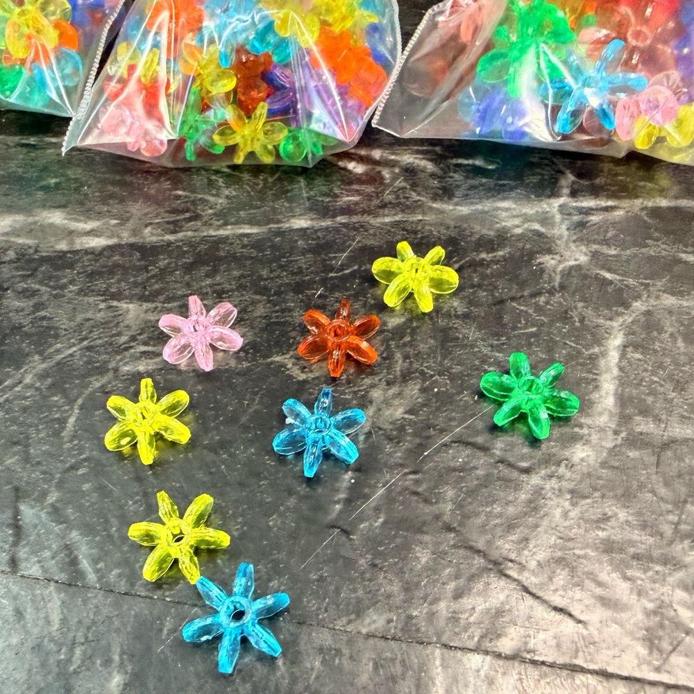 Crafting Lot of Beads - Picture 5 of 16